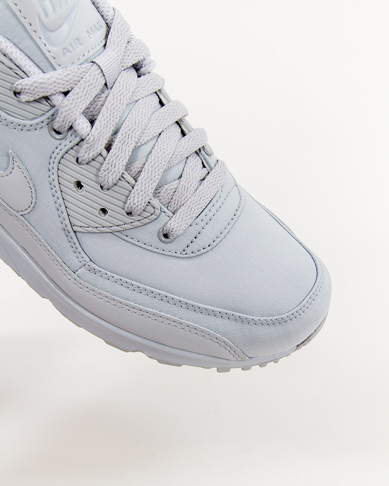 Shoes NIKE - Air Max 90 Essential 537384 068 Wolf Grey/Wolf Grey/Wolf Grey - Sneakers - Low 