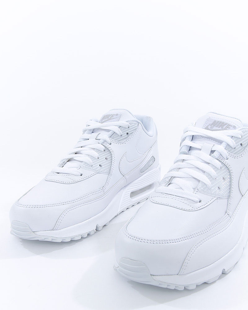 Nike Air Max 90 Leather | 302519-113 | Vit | Sneakers | Skor | Footish