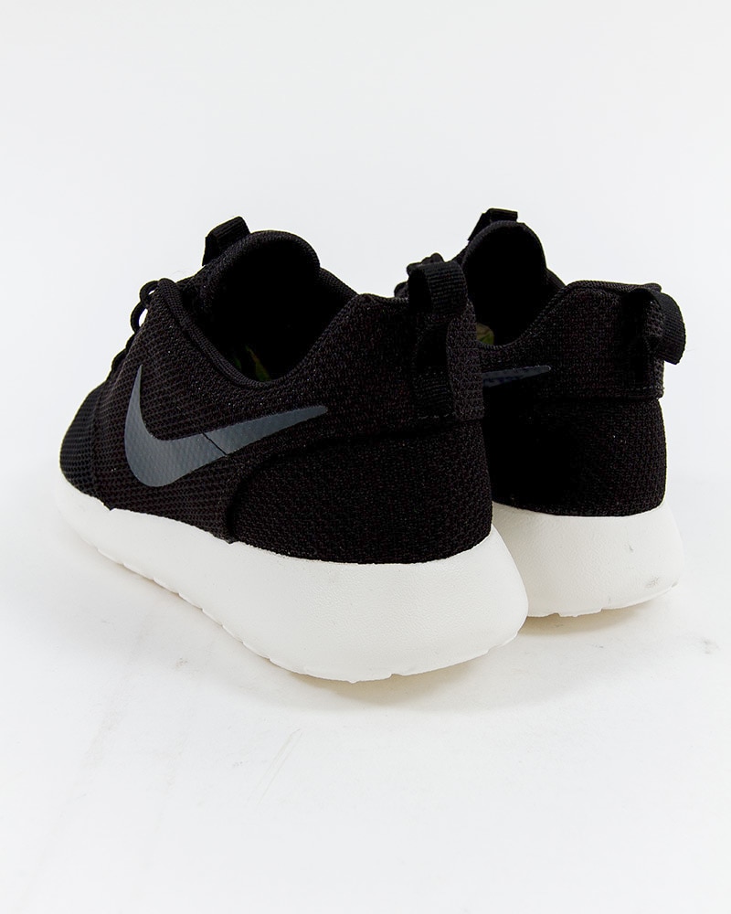 511881 nike