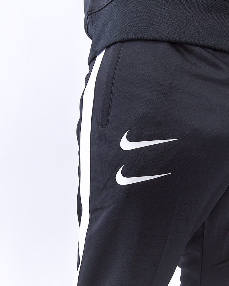 Nike Sportswear Swoosh Pant CJ4873010 Svart Kläder Footish