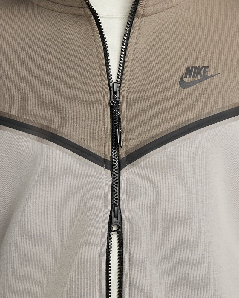 Nike Sportswear Tech Fleece | DV0537-040 | Gray | Clothes | Footish