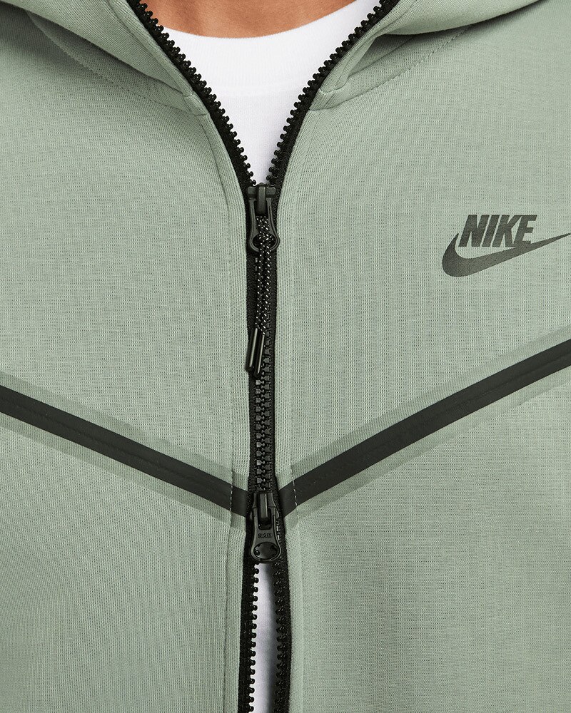 Nike Sportswear Tech Fleece Full-Zip Hoodie | CU4489-330 | Grön ...