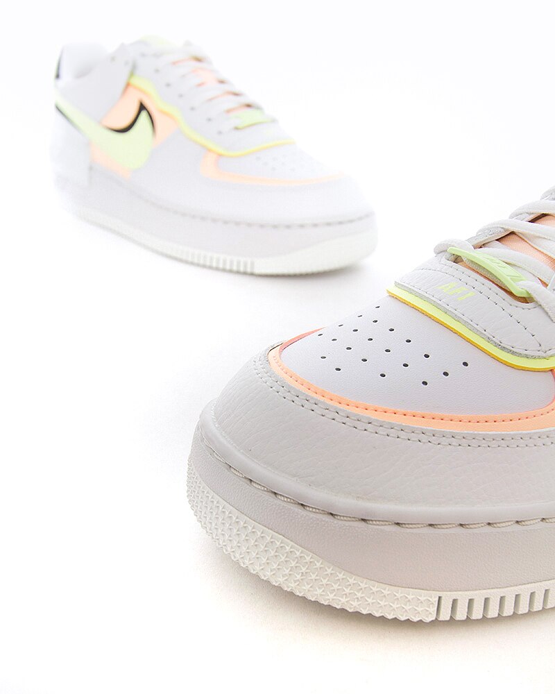 nike air force 107 gold