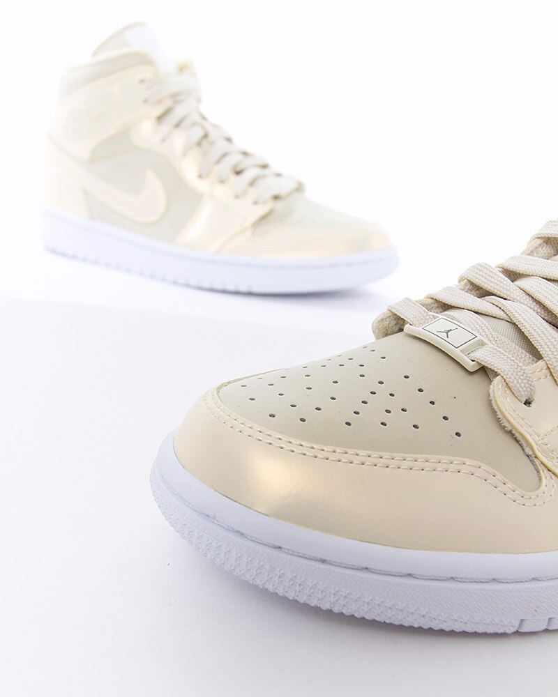 Nike Wmns Air Jordan 1 Mid SE | CK6587-200 | Brown | Sneakers | Skor | Footish