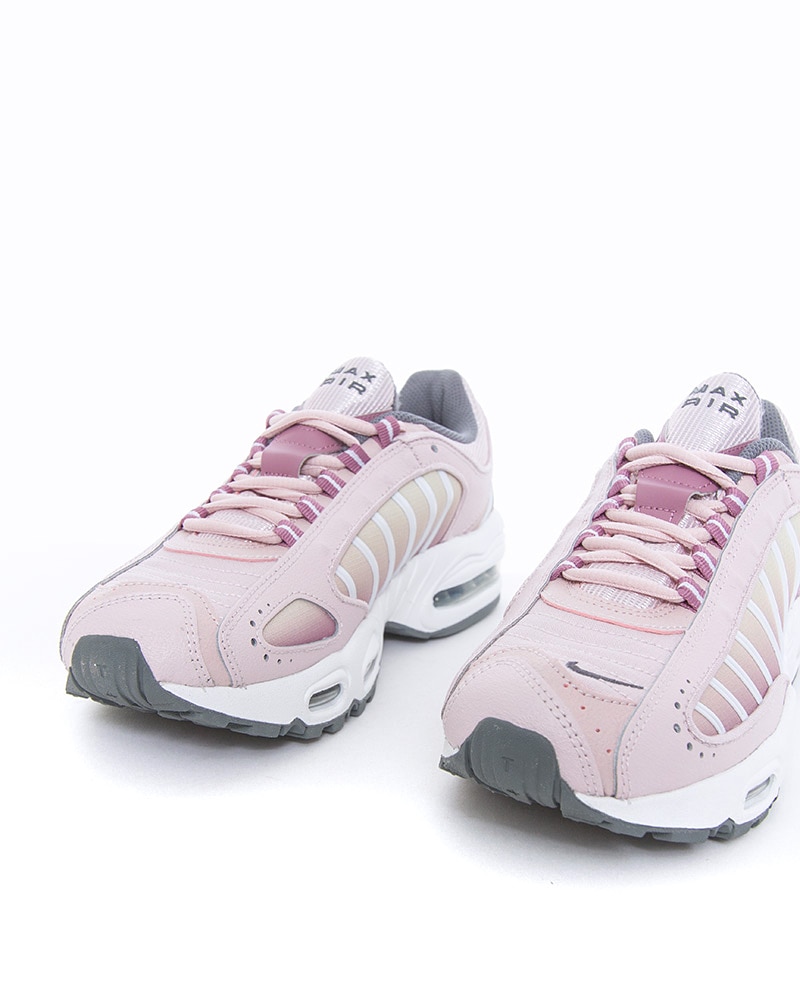 nike tailwind rosa