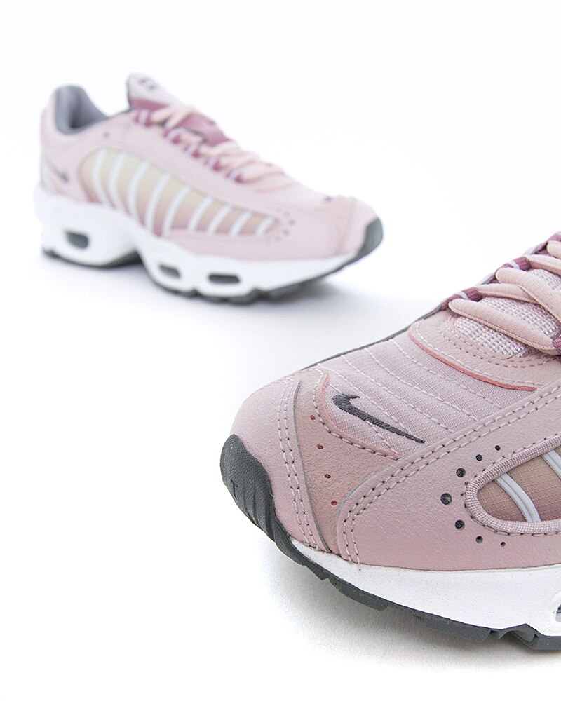 Nike Wmns Air Max Tailwind IV | CK2600-600 | Rosa | Sneakers | Skor | Footish