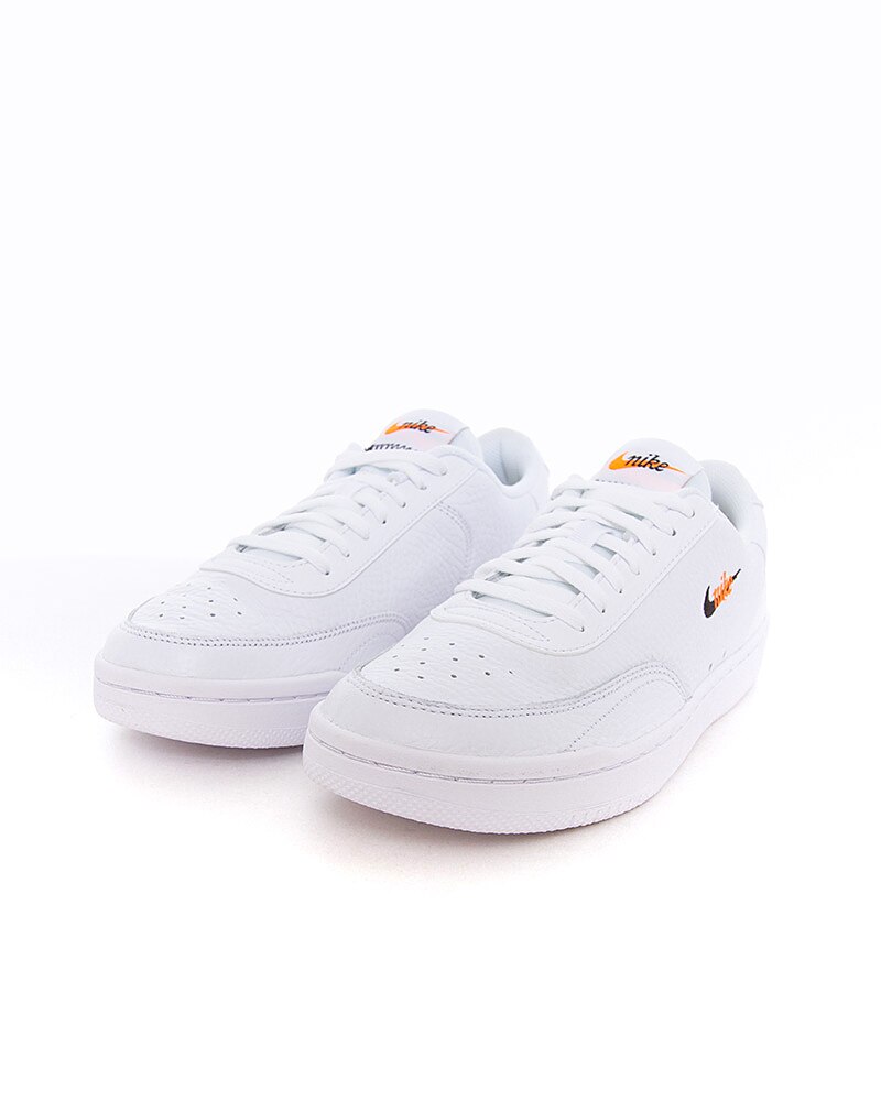 cw1067 nike