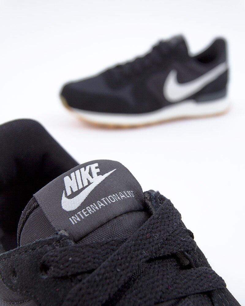 Nike Wmns Internationalist | 828407-021 | Svart | Sneakers | Skor | Footish