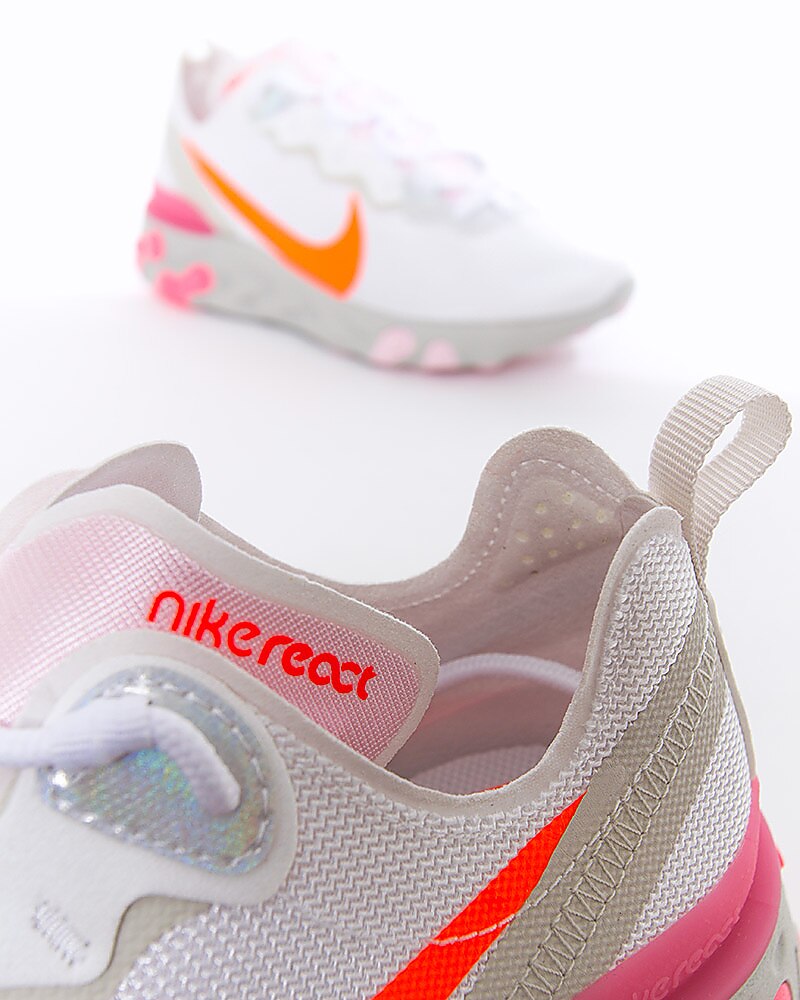 wmns react