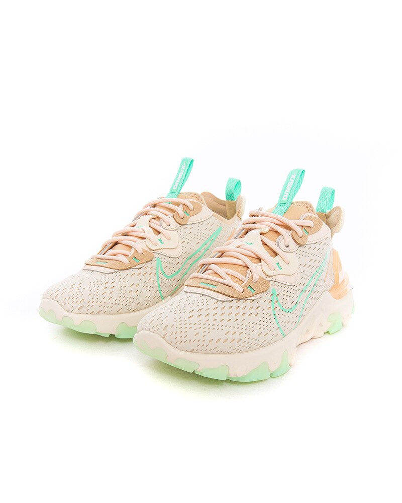 wmns react