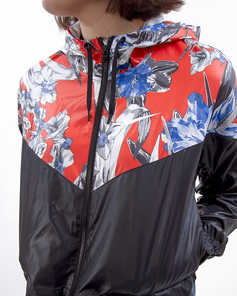 Nike crop windrunner sale