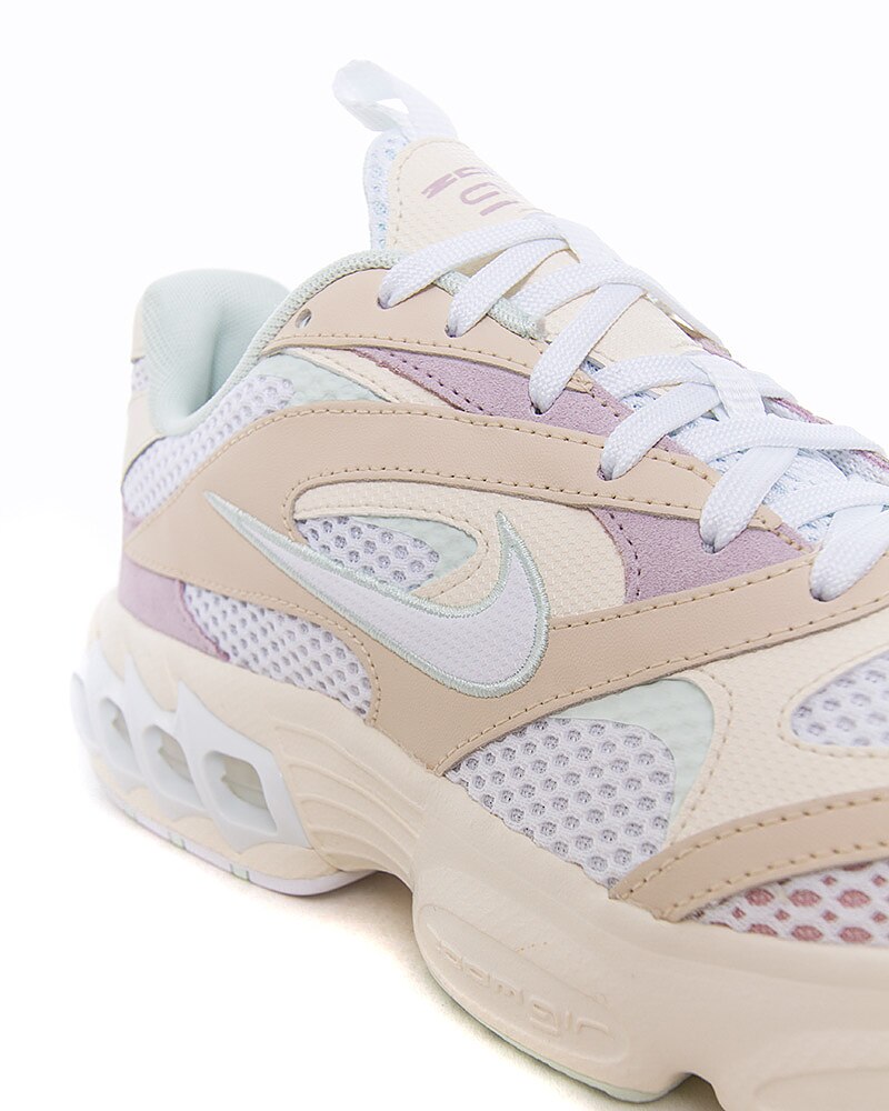 nike zoom air fire sneakers